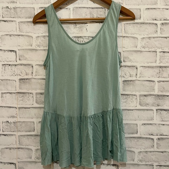 Women’s Urban Outfitters Kimchi Blue- green lace sleeveless less tank top Small - Picture 2 of 4